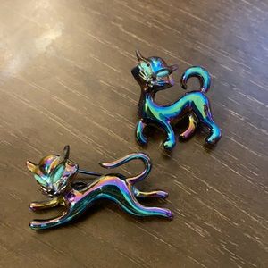 Chrome alien cat brooches (set of 2)
